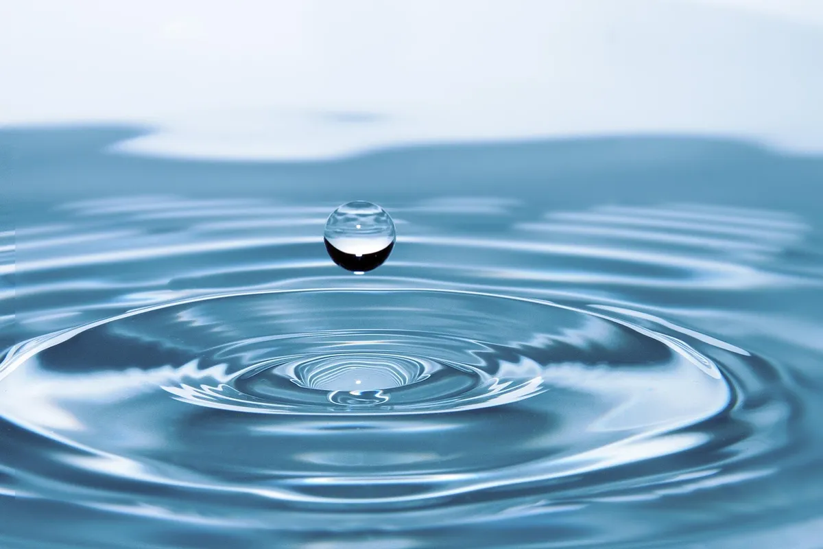 水滴，水滴，自然，衝擊，波紋，水，表面張力，表面，水面，水滴